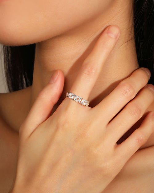 Anillo ajustable de eslabones con circonia blanca en plateado