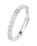 Anillo ajustable de linea con circonia blanco en plateado