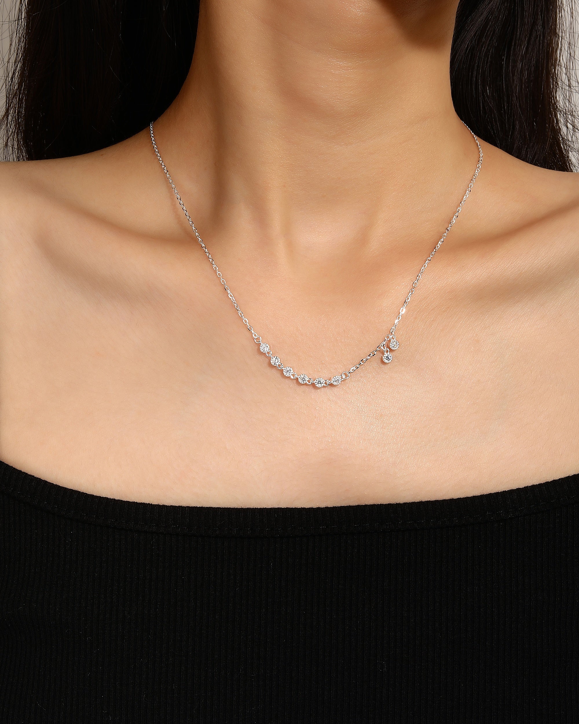 Collar de circulos con circonia blanco 45+5cm en plateado