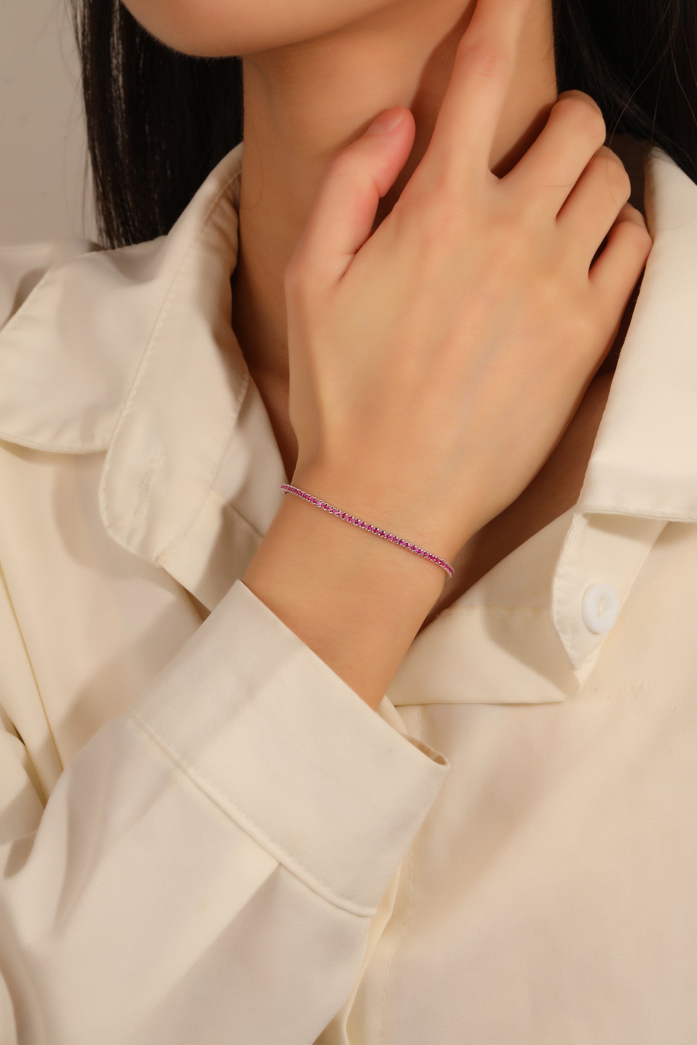Pulsera tenis 1.5mm con circonia redonda de color 17+3cm en plateado