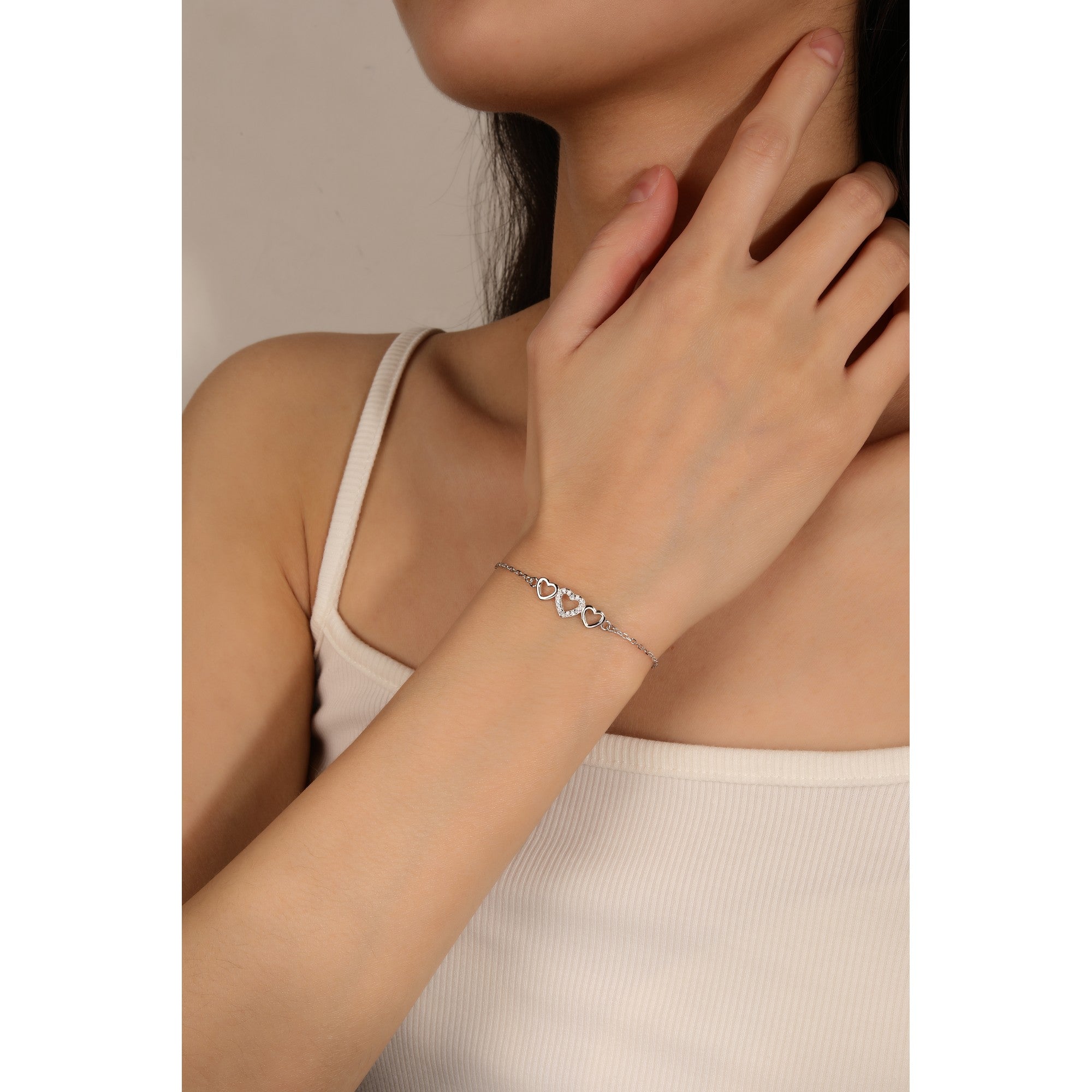 Pulsera sencilla de tripe corazon con circonia en rodizado